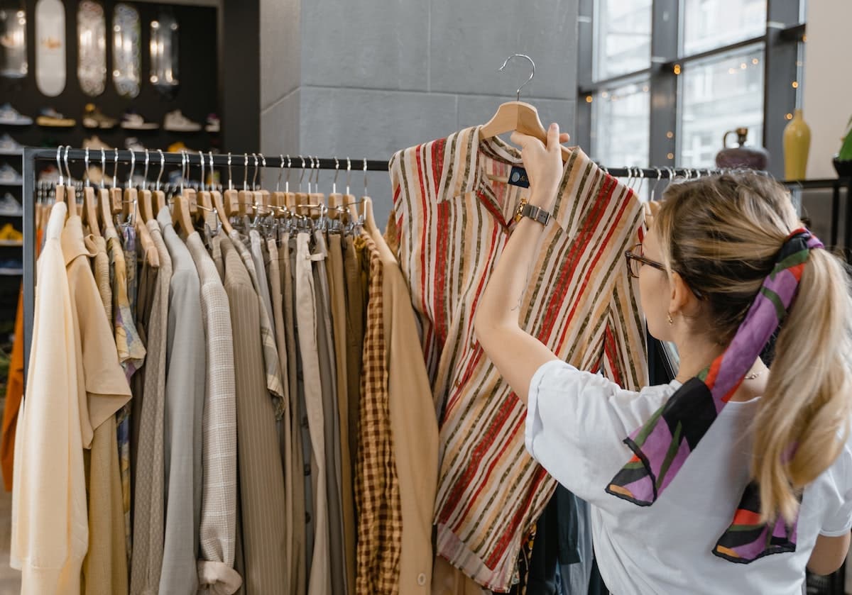 ID scanning for high end retail